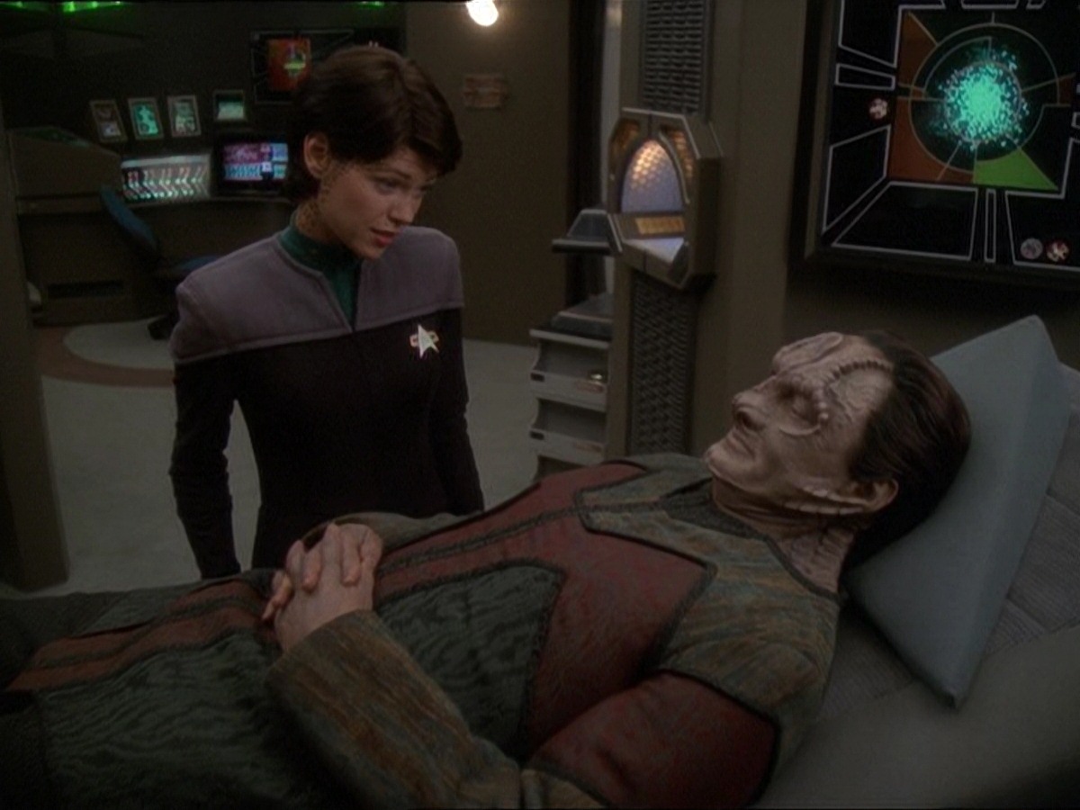 extant_StarTrek_DS9_7x03-Afterimage_3199.jpg
