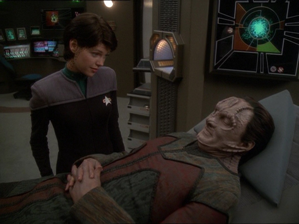 extant_StarTrek_DS9_7x03-Afterimage_3201.jpg