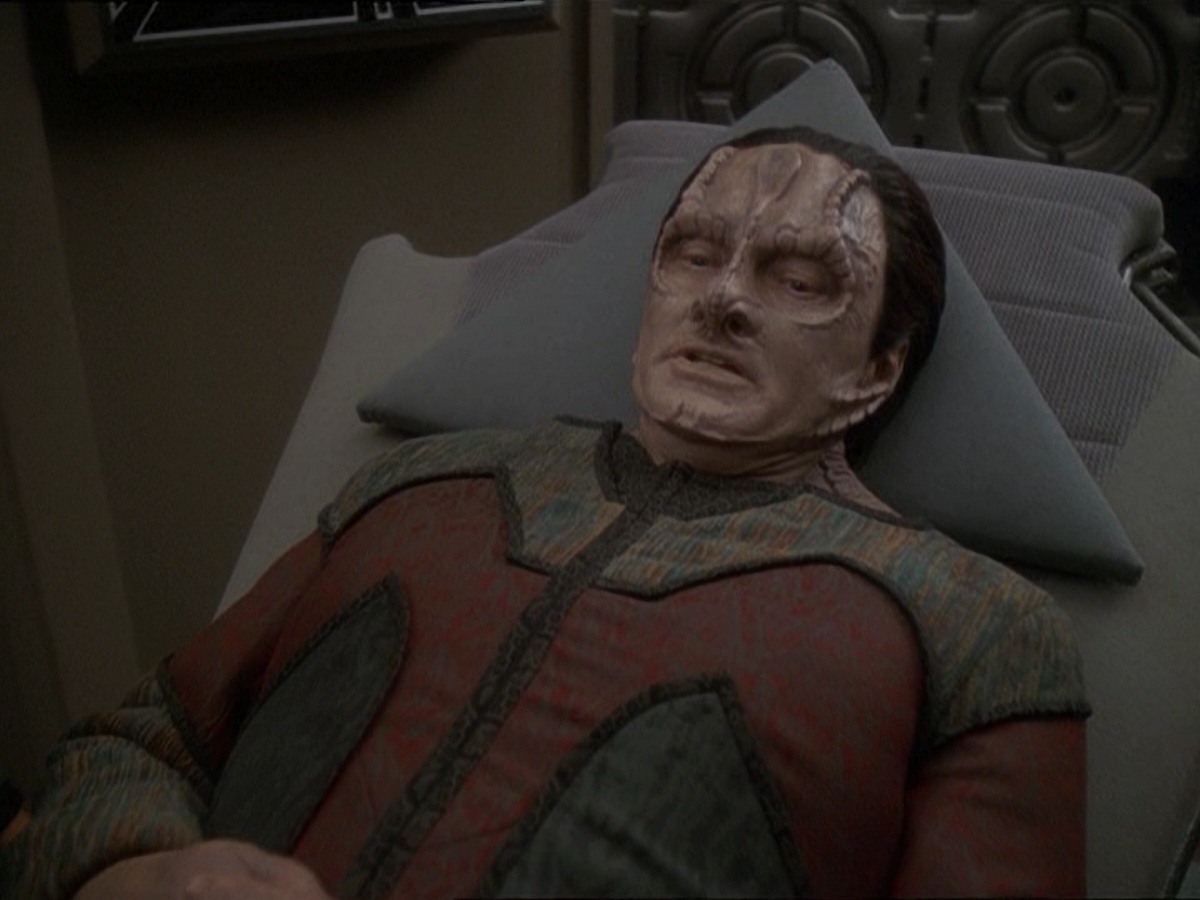 extant_StarTrek_DS9_7x03-Afterimage_3219.jpg