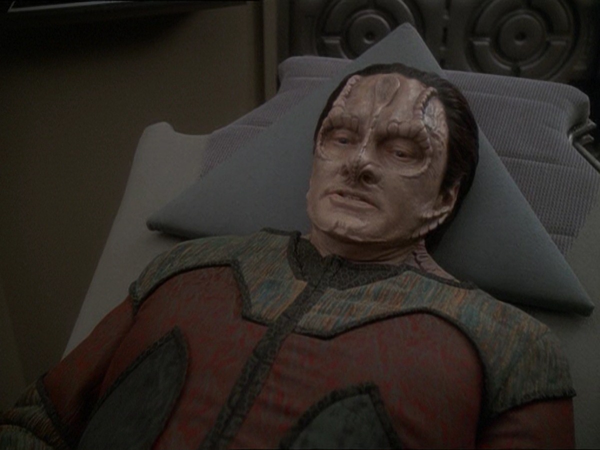 extant_StarTrek_DS9_7x03-Afterimage_3222.jpg