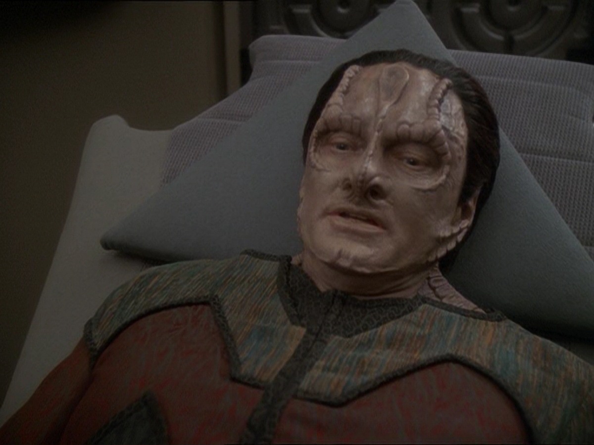 extant_StarTrek_DS9_7x03-Afterimage_3226.jpg