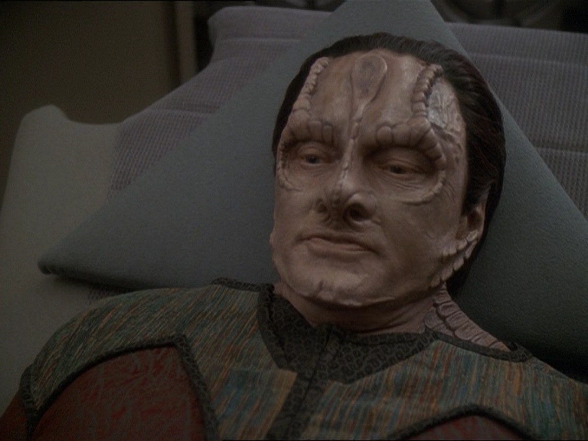 extant_StarTrek_DS9_7x03-Afterimage_3233.jpg