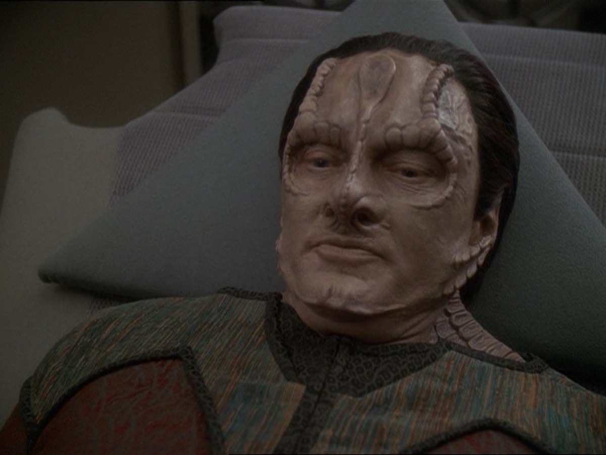 extant_StarTrek_DS9_7x03-Afterimage_3234.jpg