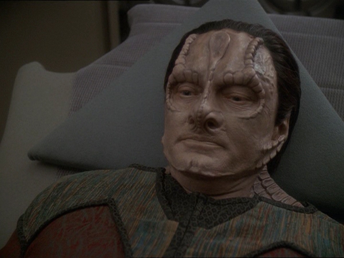 extant_StarTrek_DS9_7x03-Afterimage_3239.jpg