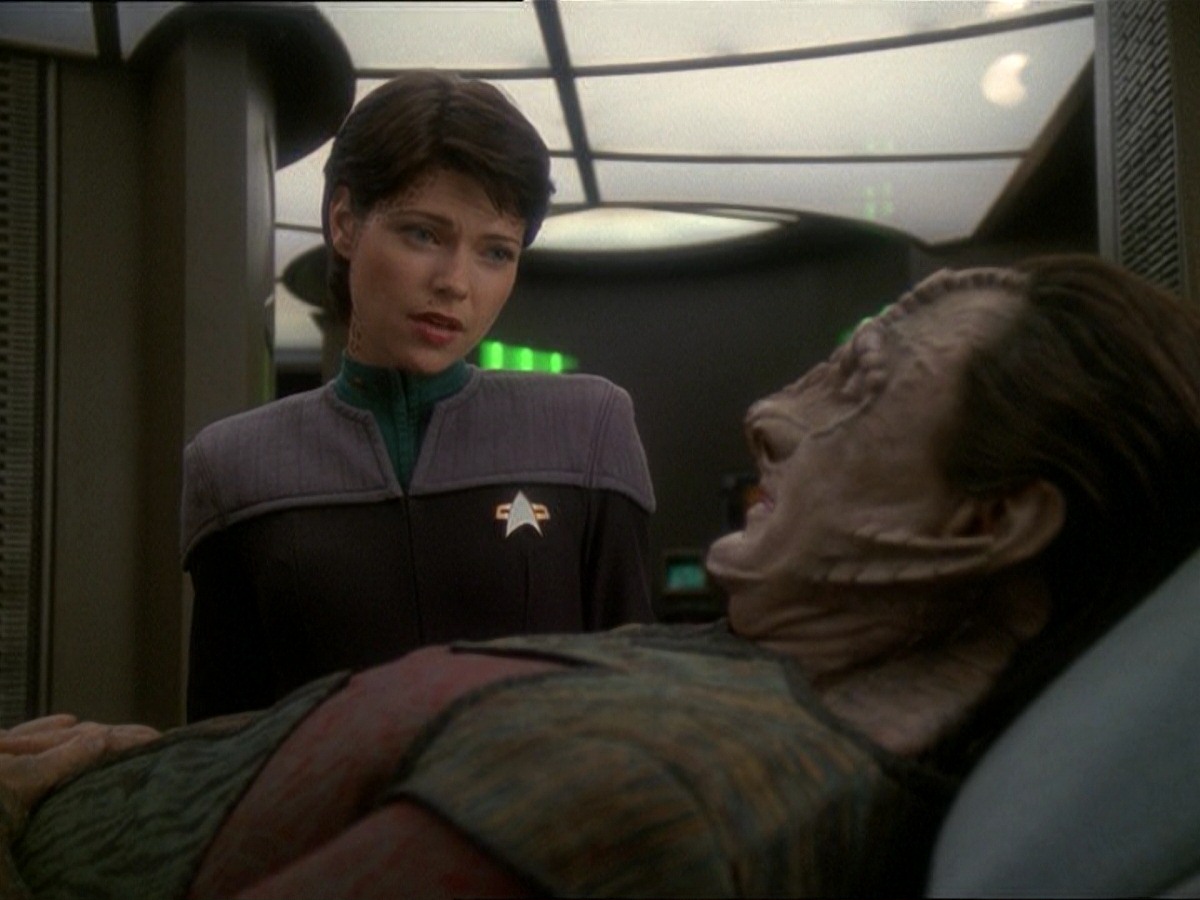 extant_StarTrek_DS9_7x03-Afterimage_3240.jpg