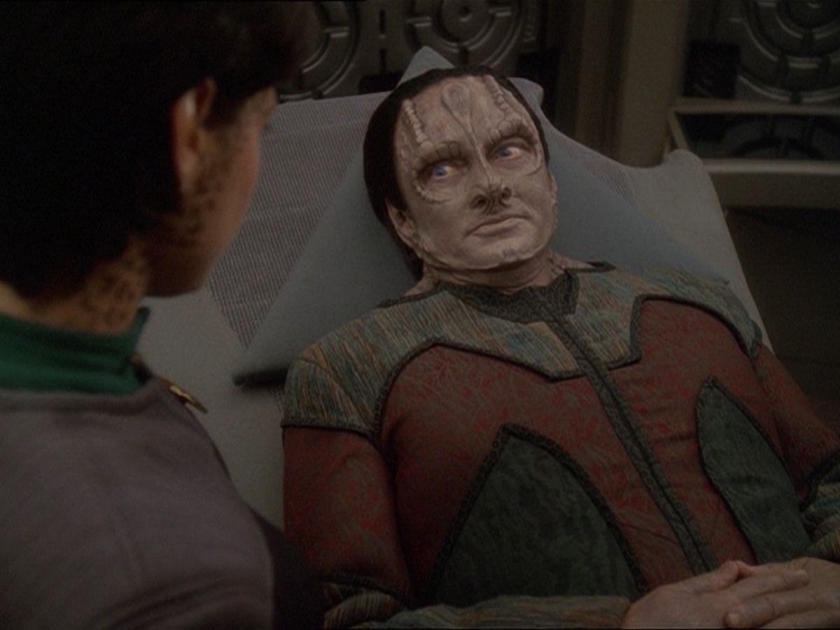 extant_StarTrek_DS9_7x03-Afterimage_3247.jpg