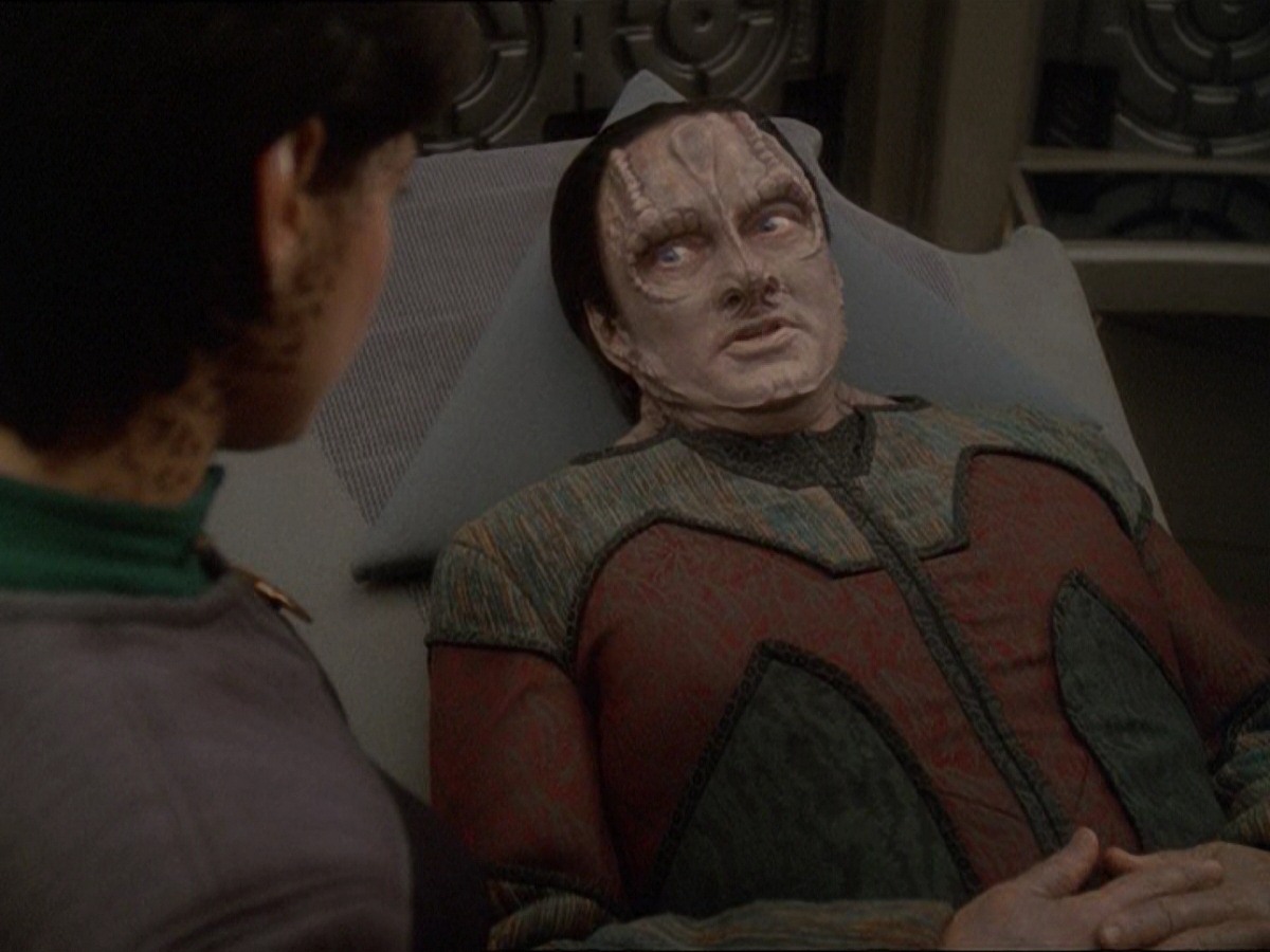 extant_StarTrek_DS9_7x03-Afterimage_3248.jpg
