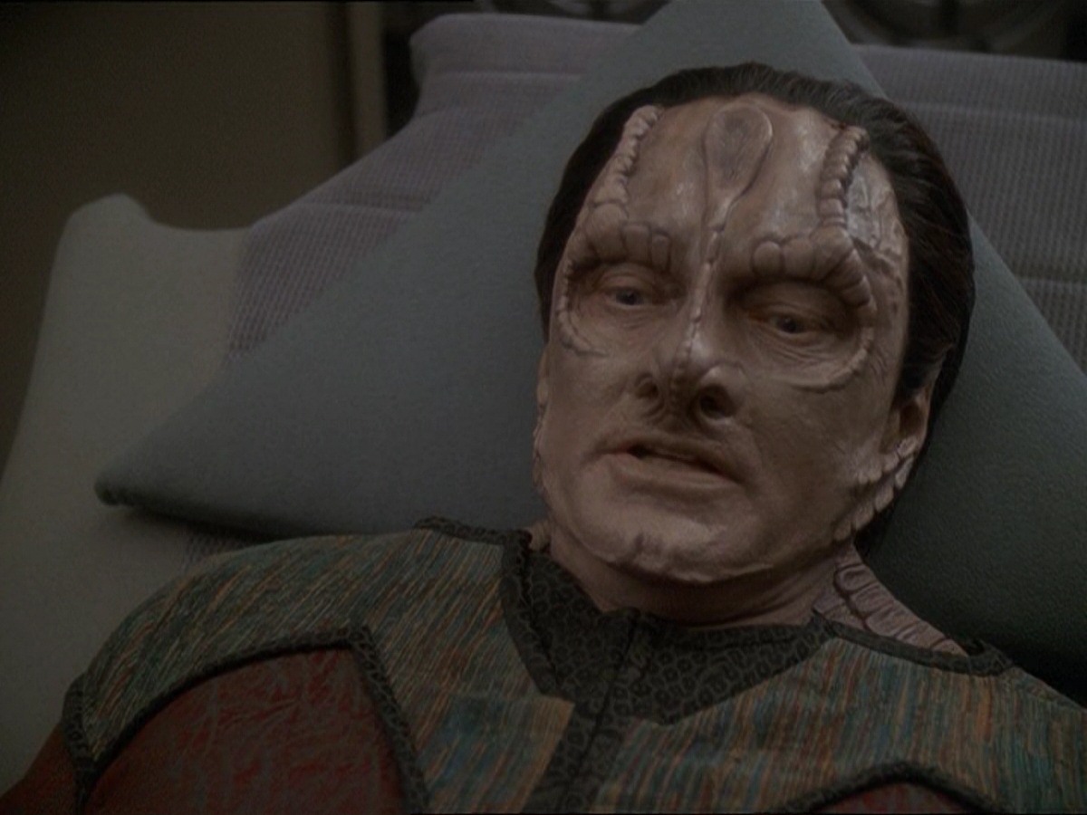 extant_StarTrek_DS9_7x03-Afterimage_3255.jpg