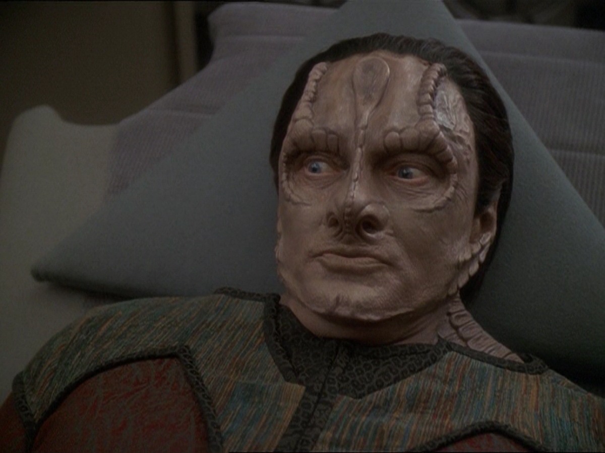 extant_StarTrek_DS9_7x03-Afterimage_3264.jpg