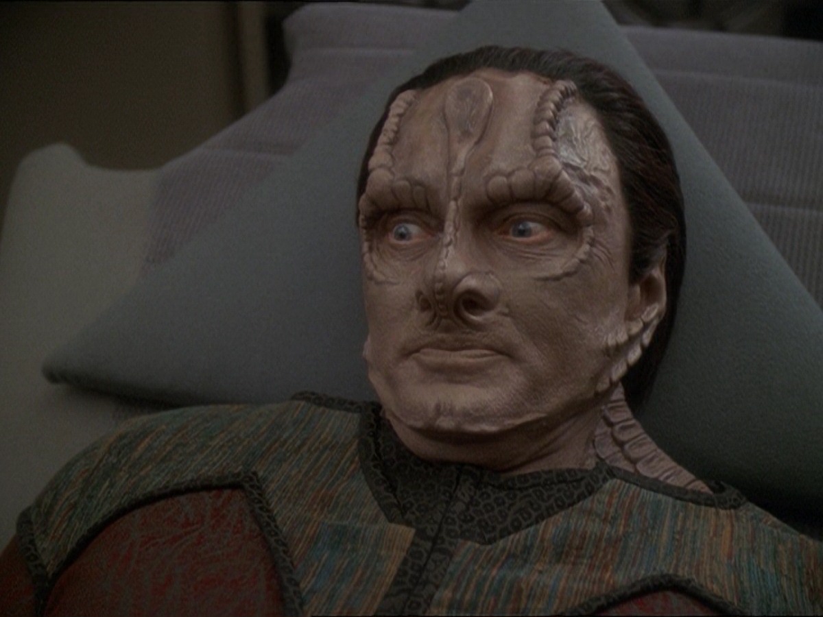 extant_StarTrek_DS9_7x03-Afterimage_3270.jpg
