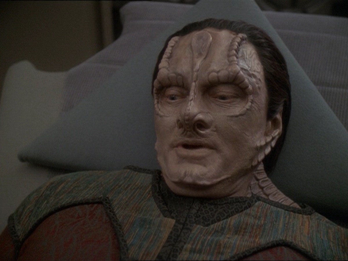 extant_StarTrek_DS9_7x03-Afterimage_3275.jpg
