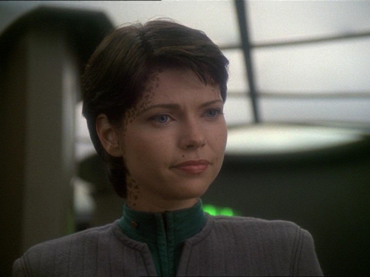 extant_StarTrek_DS9_7x03-Afterimage_3286.jpg