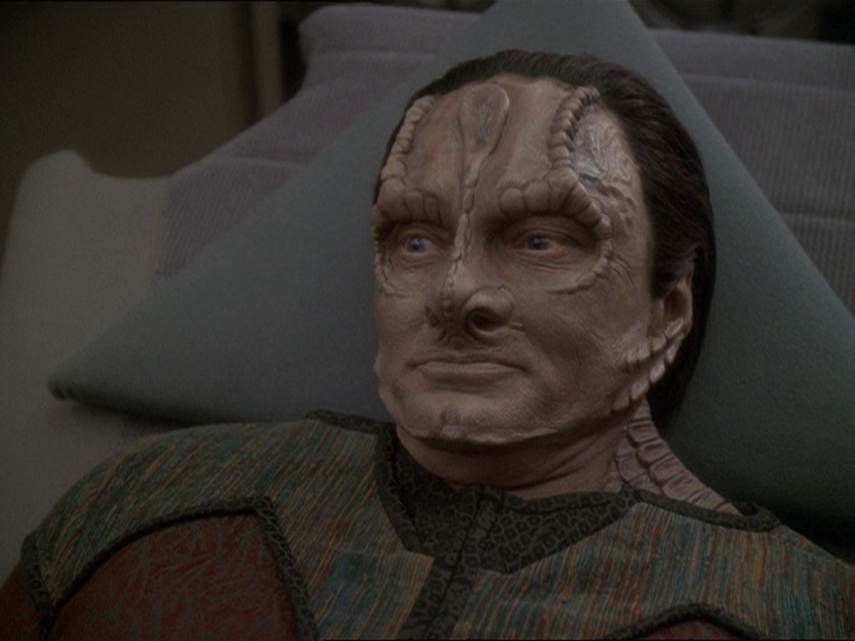 extant_StarTrek_DS9_7x03-Afterimage_3296.jpg