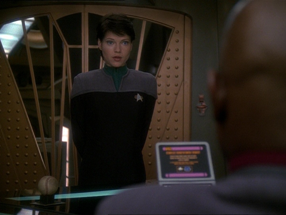 extant_StarTrek_DS9_7x03-Afterimage_3306.jpg