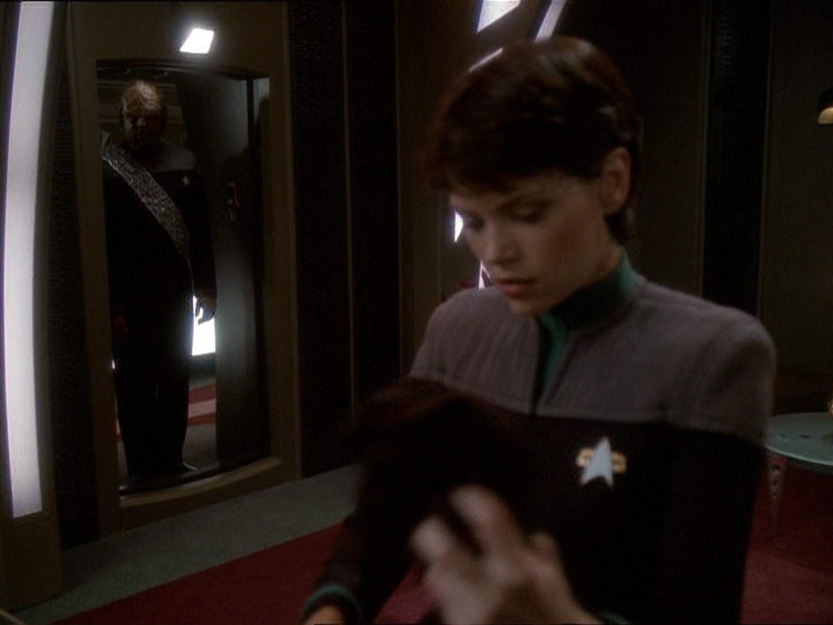 extant_StarTrek_DS9_7x03-Afterimage_3400.jpg