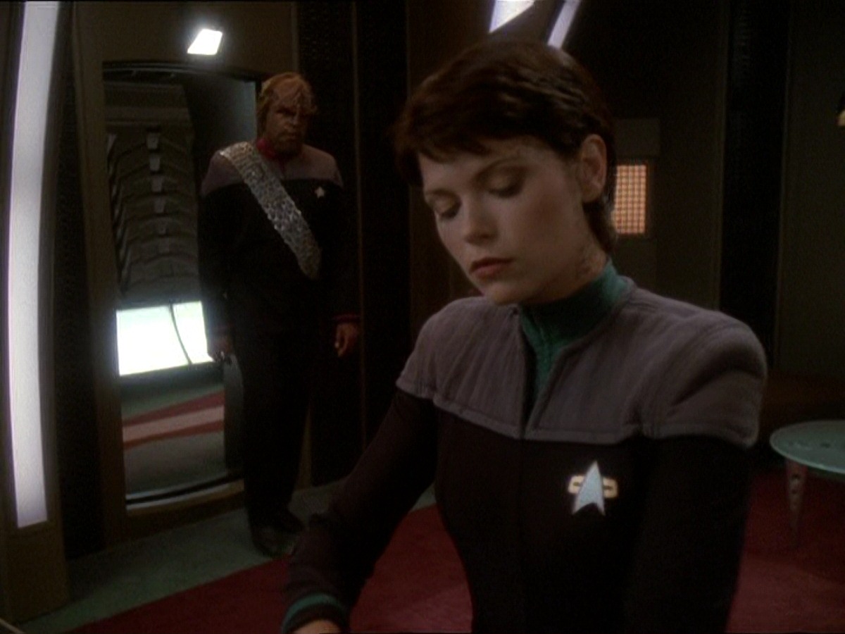 extant_StarTrek_DS9_7x03-Afterimage_3408.jpg