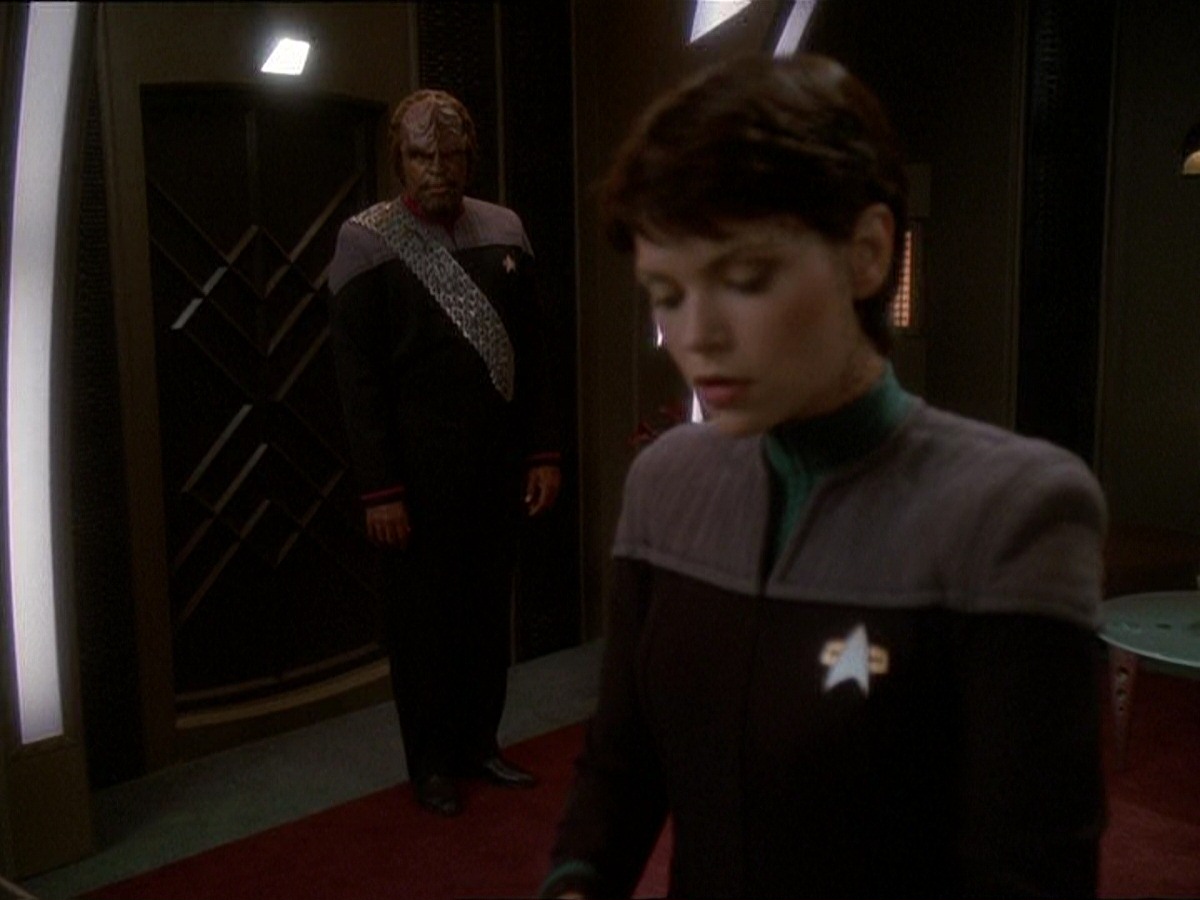 extant_StarTrek_DS9_7x03-Afterimage_3415.jpg