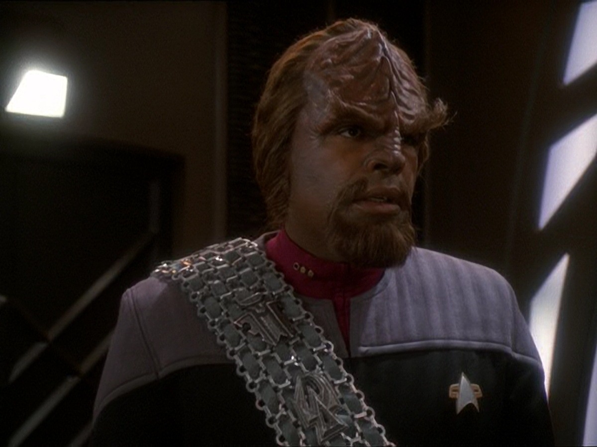 extant_StarTrek_DS9_7x03-Afterimage_3425.jpg