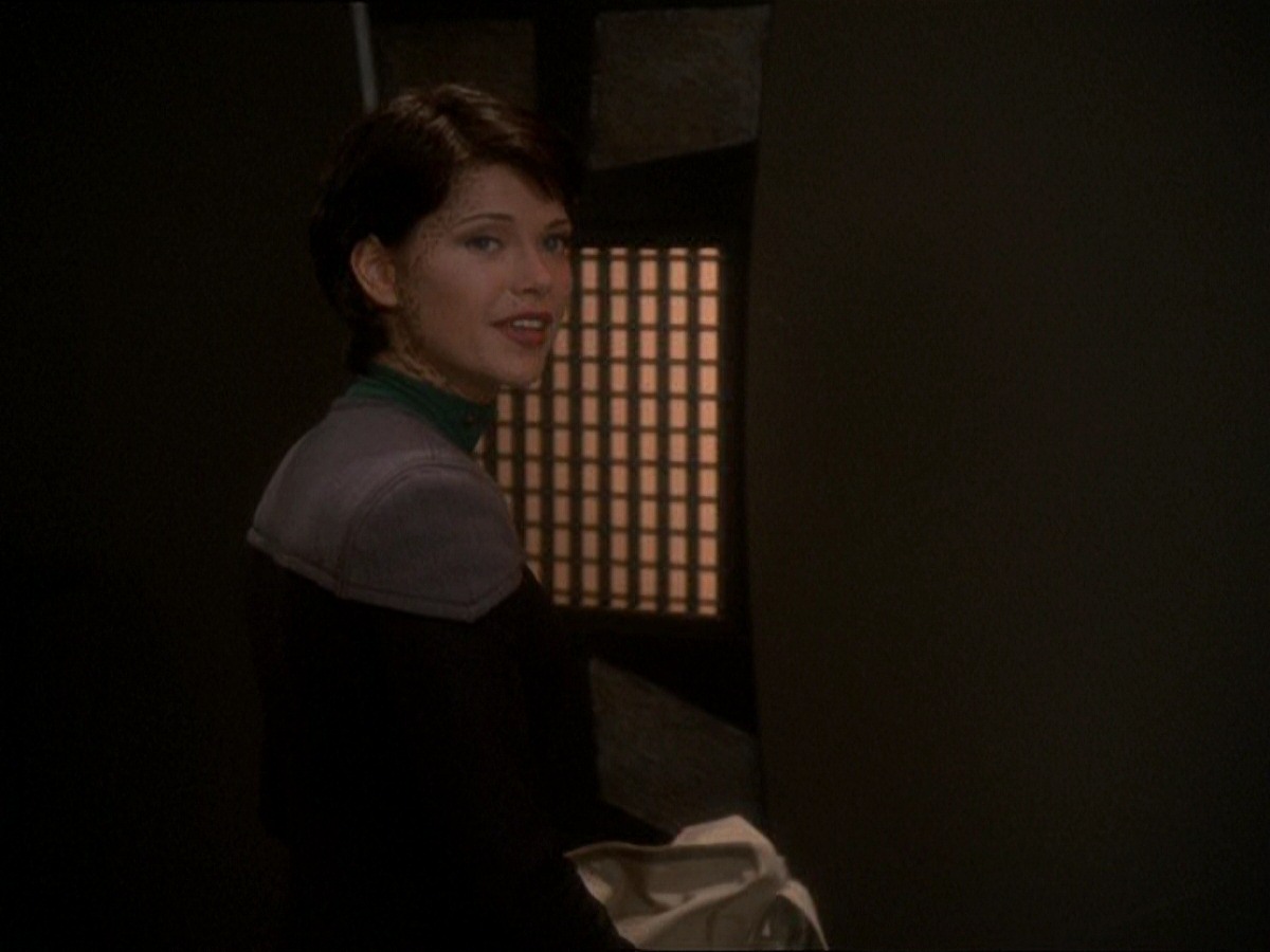 extant_StarTrek_DS9_7x03-Afterimage_3437.jpg
