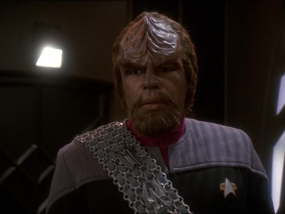 extant_StarTrek_DS9_7x03-Afterimage_3442.jpg