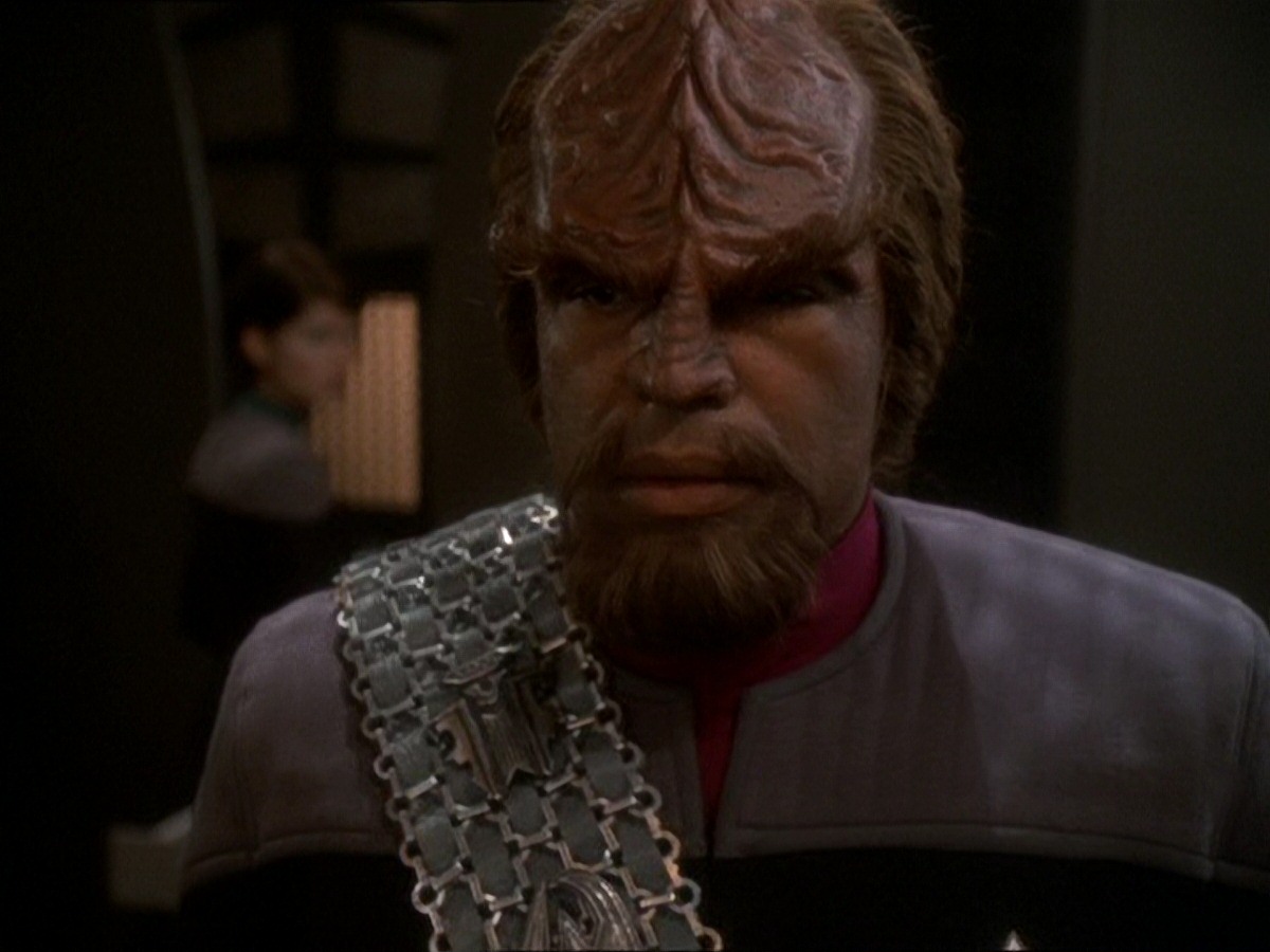 extant_StarTrek_DS9_7x03-Afterimage_3448.jpg
