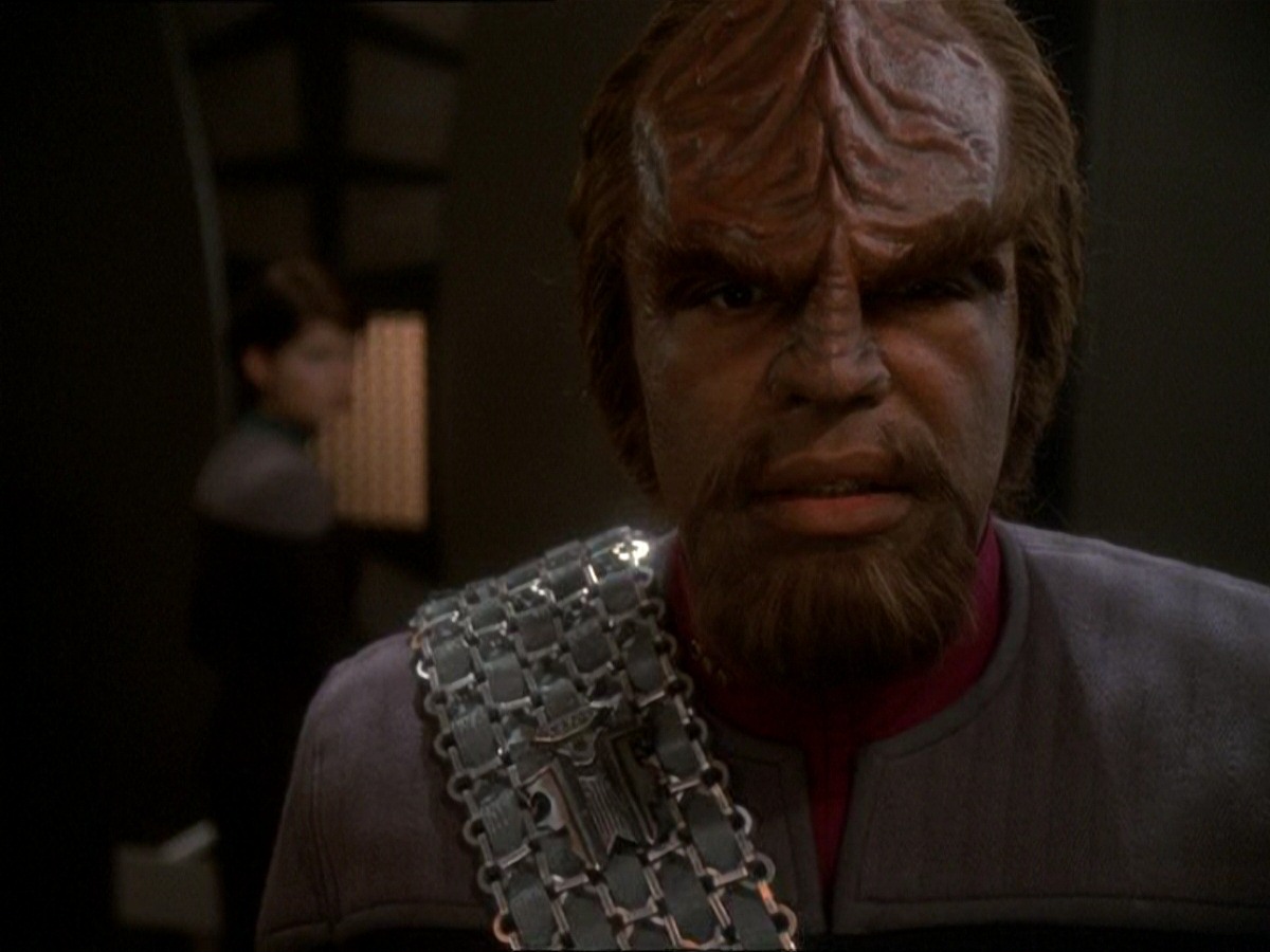 extant_StarTrek_DS9_7x03-Afterimage_3455.jpg