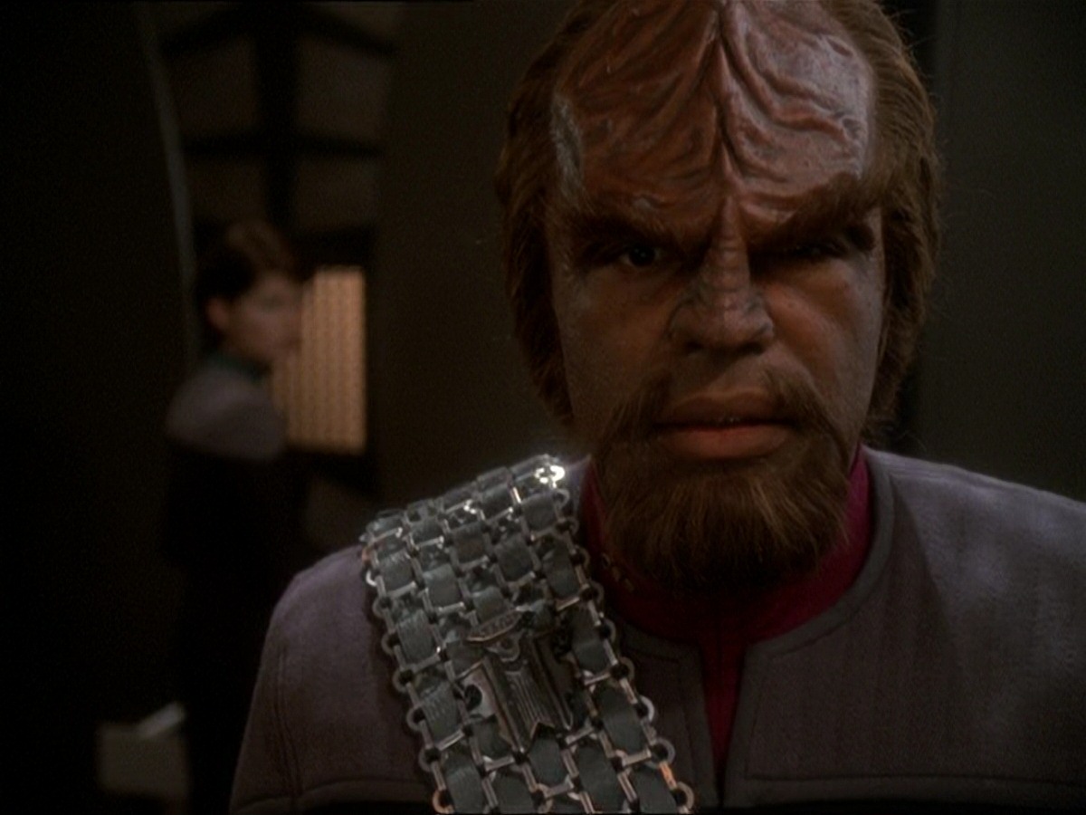 extant_StarTrek_DS9_7x03-Afterimage_3456.jpg