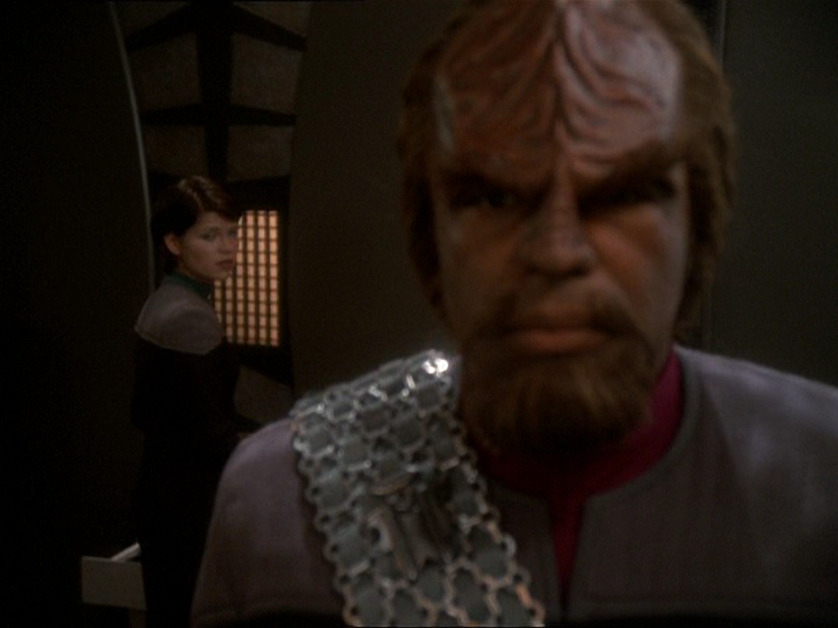 extant_StarTrek_DS9_7x03-Afterimage_3459.jpg
