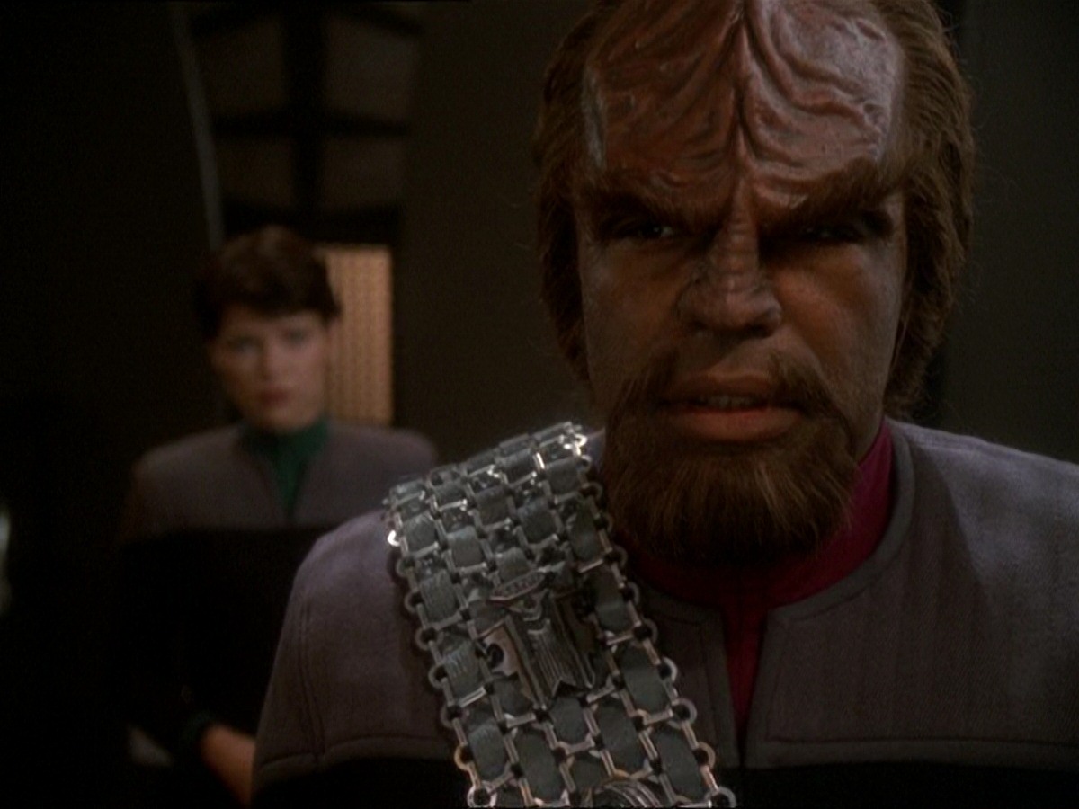 extant_StarTrek_DS9_7x03-Afterimage_3486.jpg
