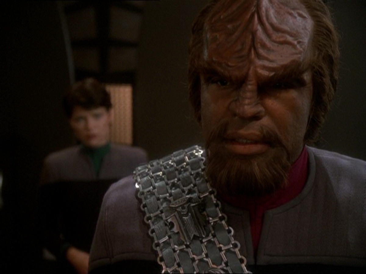 extant_StarTrek_DS9_7x03-Afterimage_3491.jpg