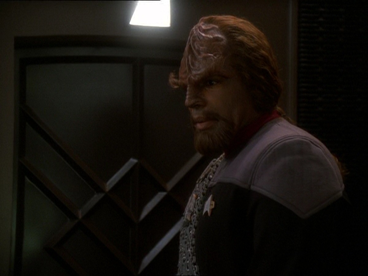 extant_StarTrek_DS9_7x03-Afterimage_3561.jpg