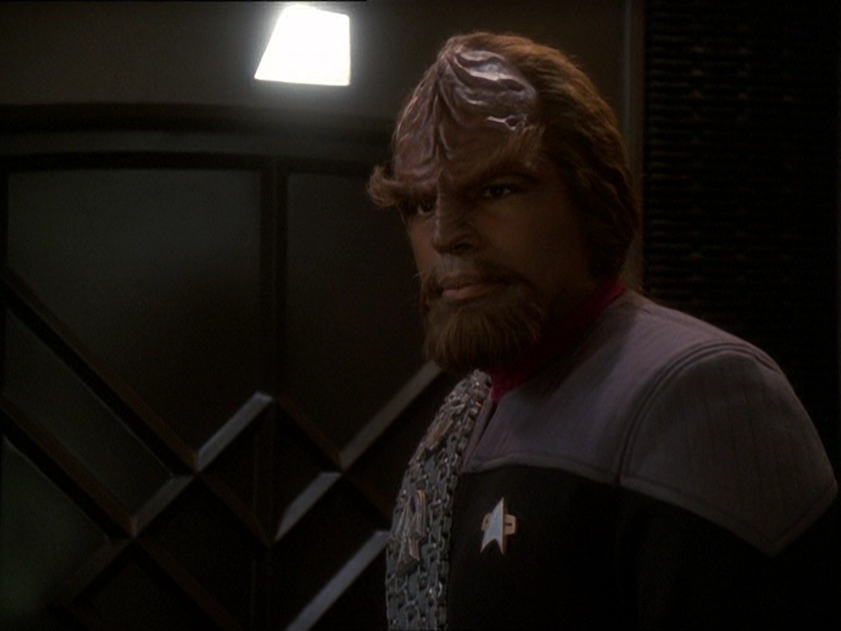 extant_StarTrek_DS9_7x03-Afterimage_3586.jpg