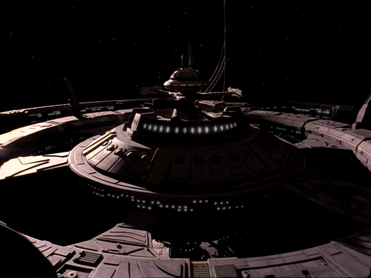 extant_StarTrek_DS9_7x03-Afterimage_3599.jpg