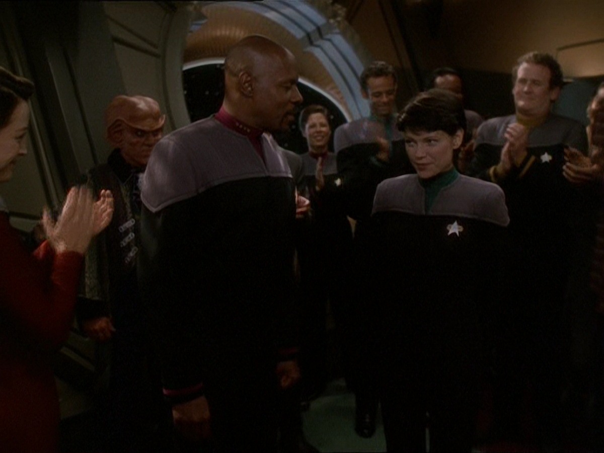 extant_StarTrek_DS9_7x03-Afterimage_3612.jpg