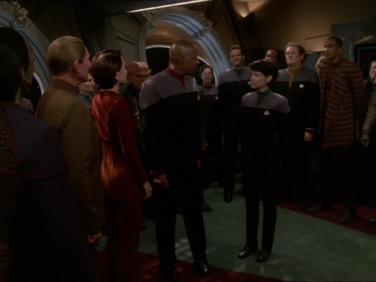 extant_StarTrek_DS9_7x03-Afterimage_3618.jpg