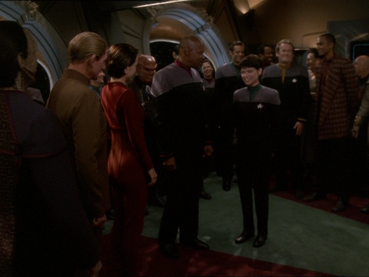 extant_StarTrek_DS9_7x03-Afterimage_3623.jpg