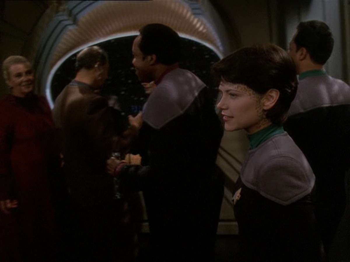extant_StarTrek_DS9_7x03-Afterimage_3639.jpg