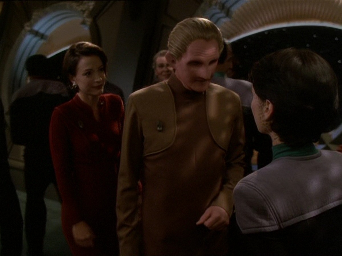 extant_StarTrek_DS9_7x03-Afterimage_3644.jpg