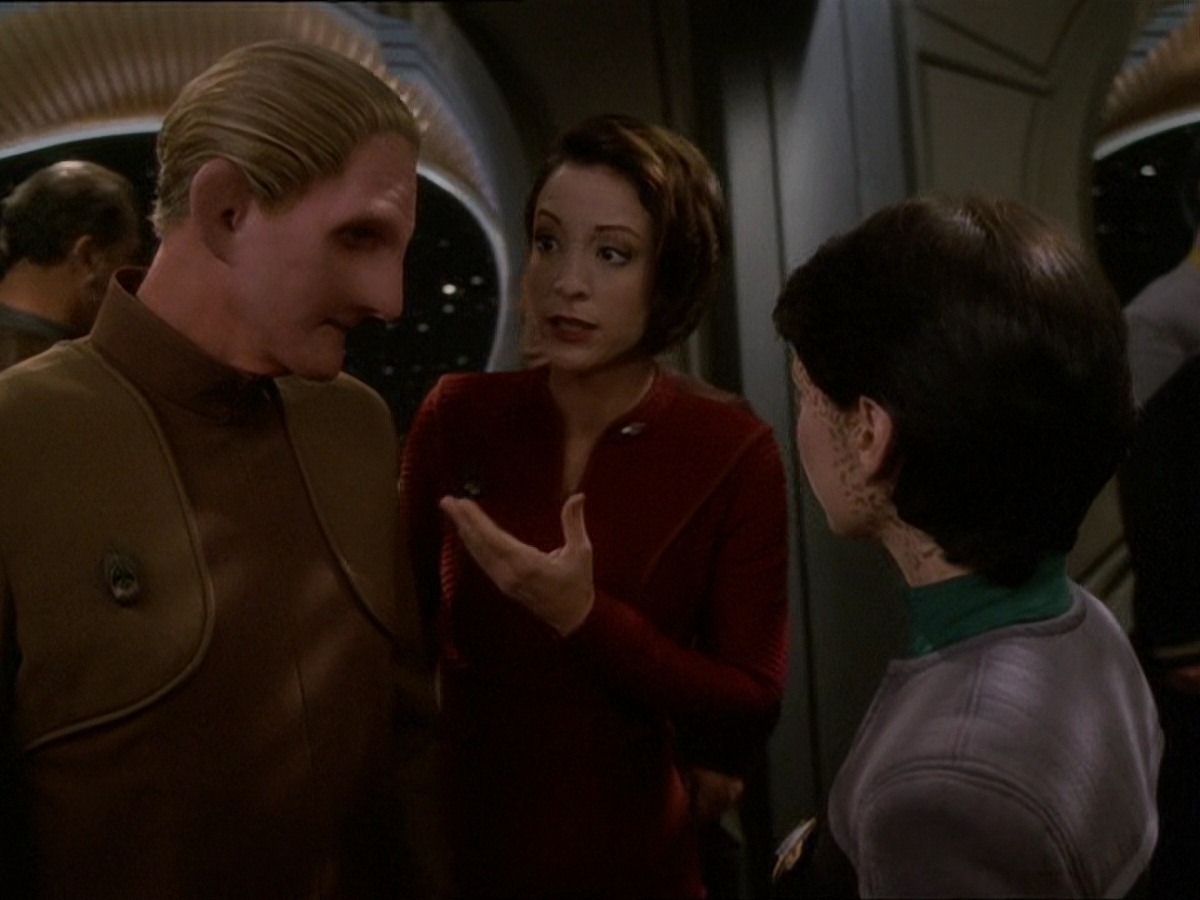 extant_StarTrek_DS9_7x03-Afterimage_3649.jpg