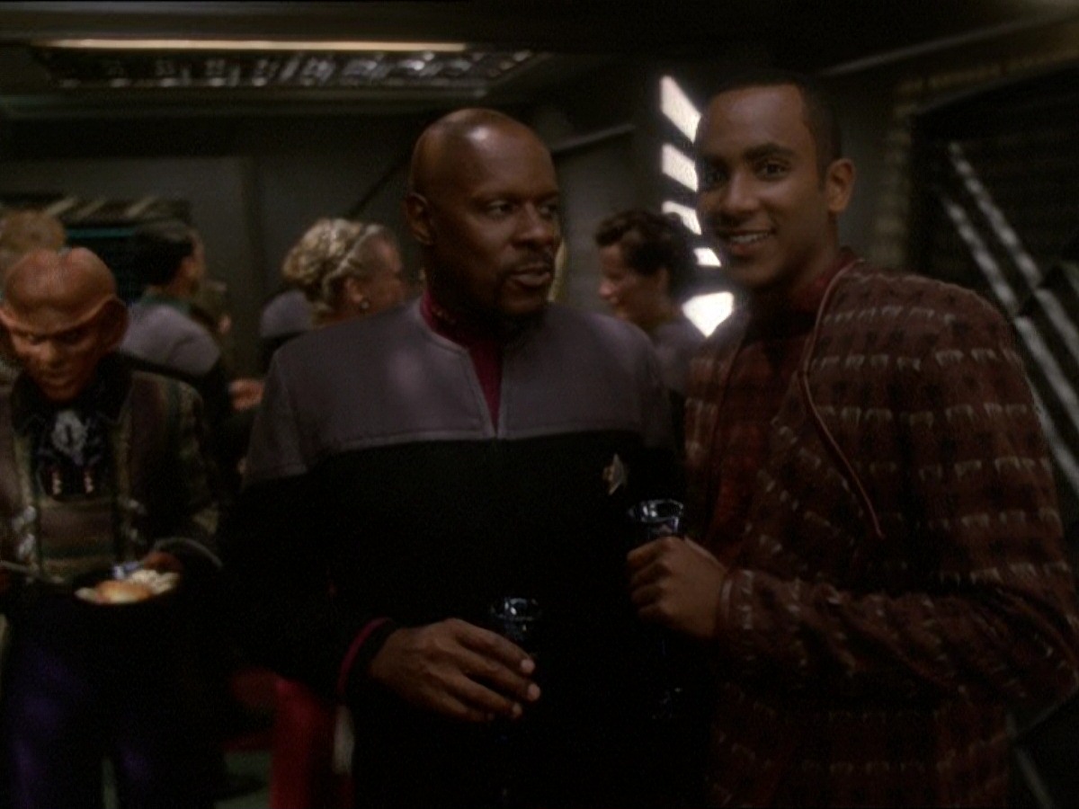 extant_StarTrek_DS9_7x03-Afterimage_3671.jpg