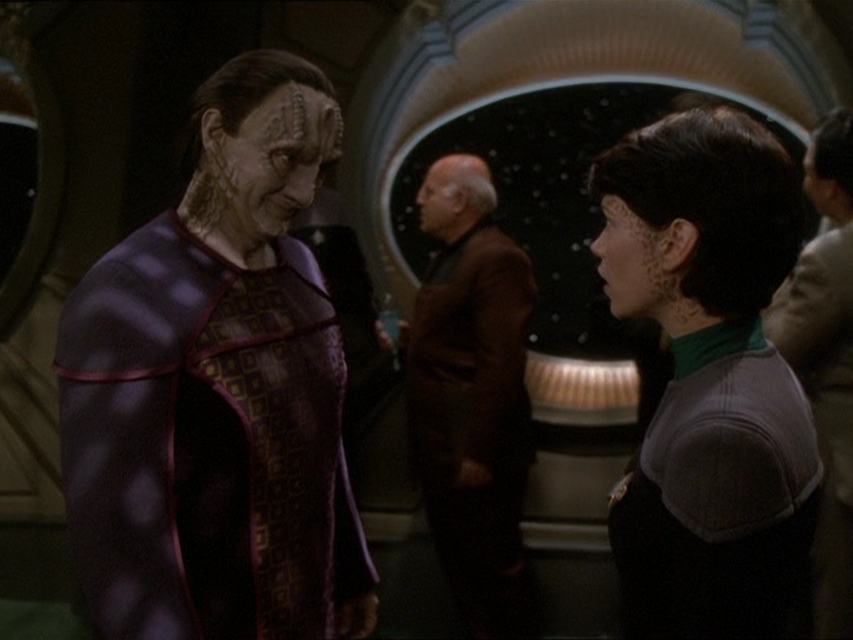 extant_StarTrek_DS9_7x03-Afterimage_3700.jpg