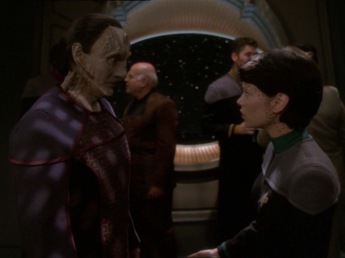 extant_StarTrek_DS9_7x03-Afterimage_3702.jpg