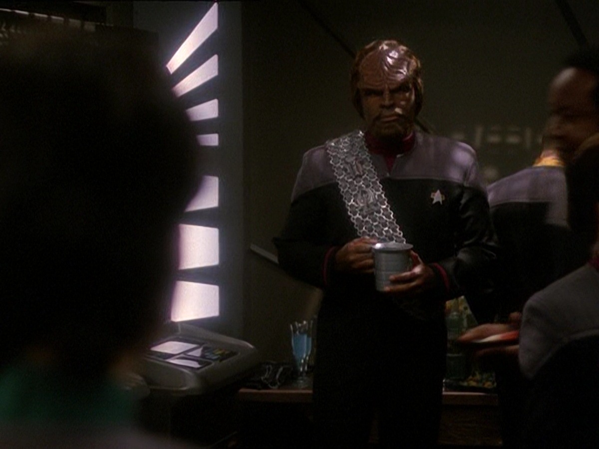 extant_StarTrek_DS9_7x03-Afterimage_3723.jpg