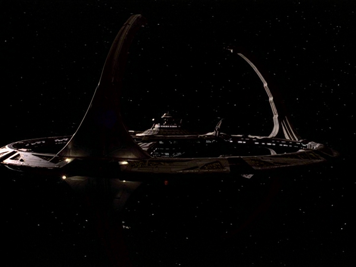 extant_StarTrek_DS9_7x03-Afterimage_3737.jpg