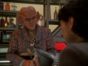 extant_StarTrek_DS9_7x03-Afterimage_0234.jpg