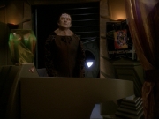 extant_StarTrek_DS9_7x03-Afterimage_0859.jpg