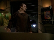 extant_StarTrek_DS9_7x03-Afterimage_0864.jpg