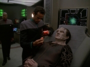 extant_StarTrek_DS9_7x03-Afterimage_0935.jpg