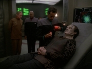 extant_StarTrek_DS9_7x03-Afterimage_0939.jpg