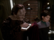 extant_StarTrek_DS9_7x03-Afterimage_1571.jpg